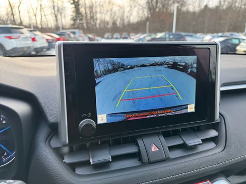 Used 2025 Toyota RAV4 LE image 20