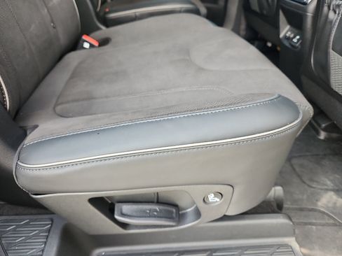 Used 2025 Hyundai Palisade Calligraphy AWD/4WD image 32