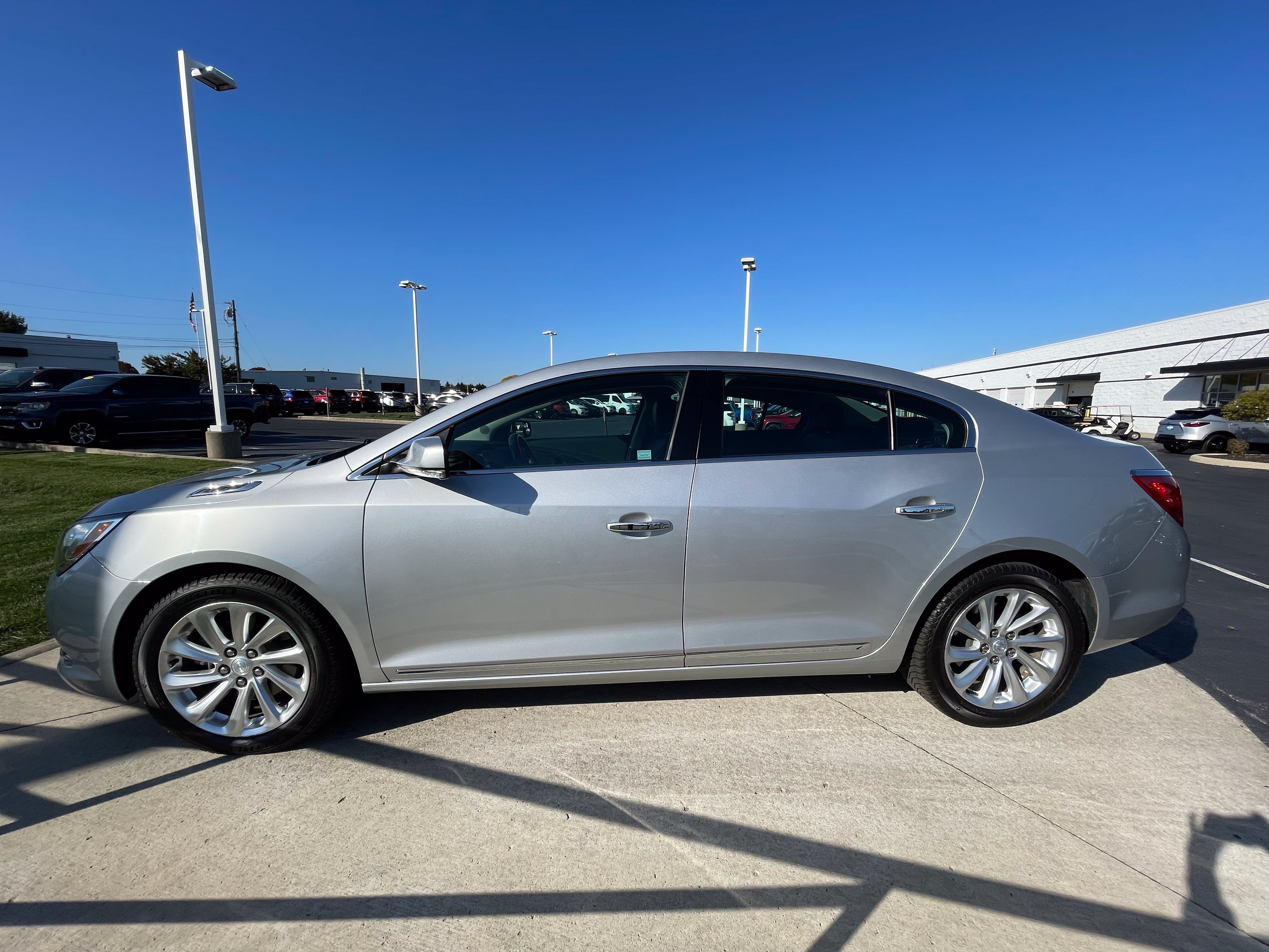 Used 2014 Buick LaCrosse Leather FWD image 4