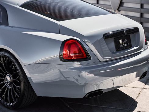 Used 2020 Rolls-Royce Wraith RWD image 12