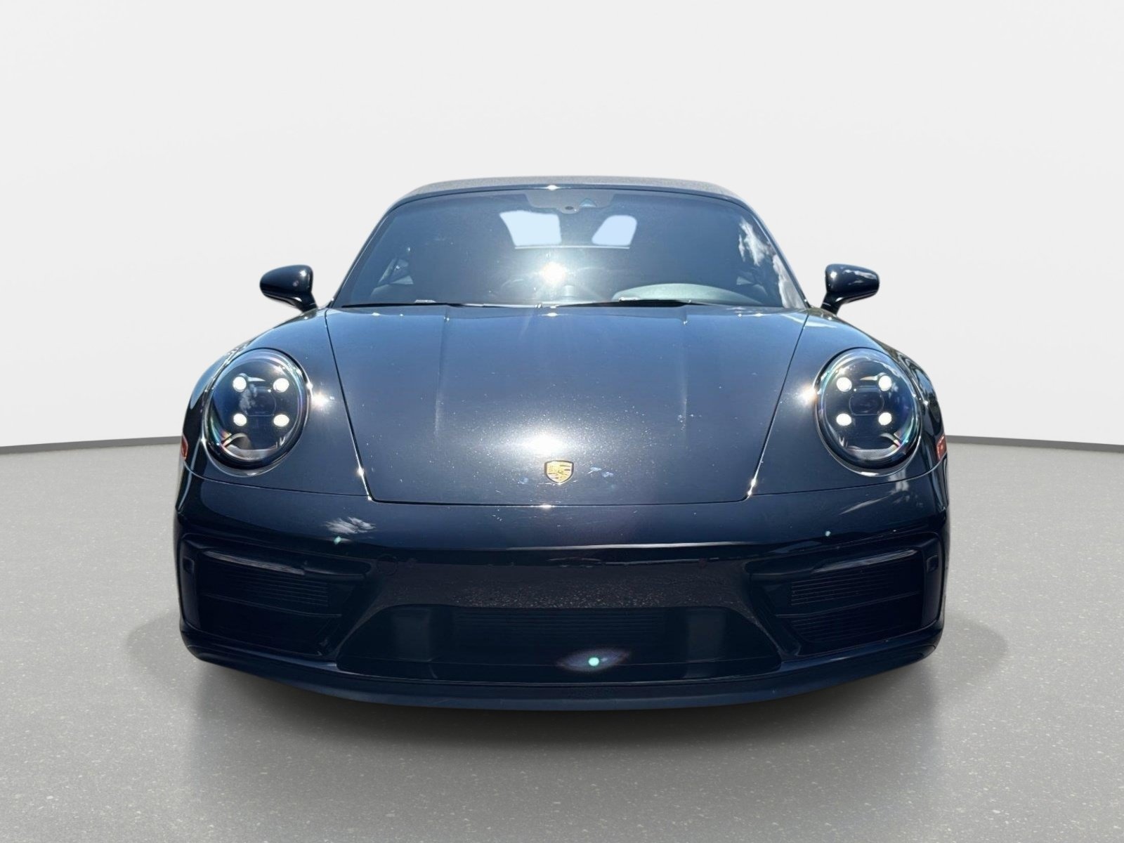 Used 2022 Porsche 911 Cabriolet image 8