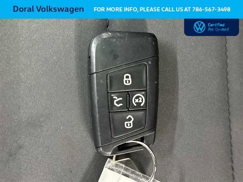 Certified 2022 Volkswagen Taos SE image 28