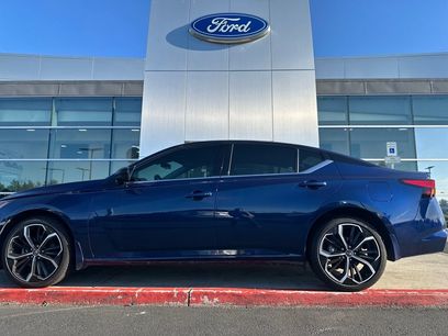 Used 2023 Nissan Altima 2.5 SR