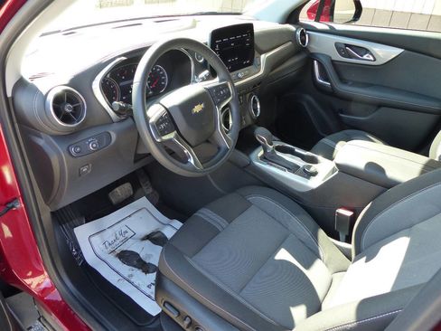 Used 2025 Chevrolet Blazer LT FWD image 18