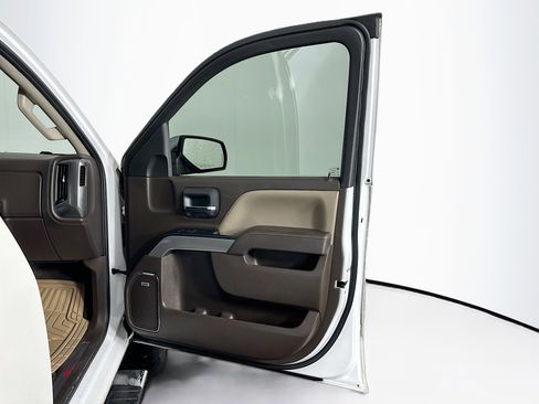 Used 2017 Chevrolet Silverado 1500 LTZ Z71 w/ LTZ Plus Package image 31