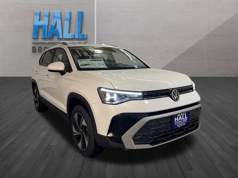 New 2026 Volkswagen Taos SE AWD/4WD image 7