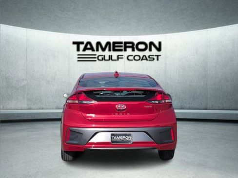 Used 2022 Hyundai Ioniq SE image 4