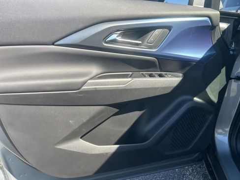 New 2026 Chevrolet Equinox EV LT image 11