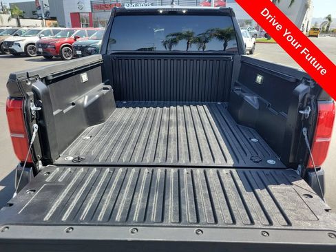 Used 2025 Toyota Tacoma TRD Sport AWD/4WD image 26