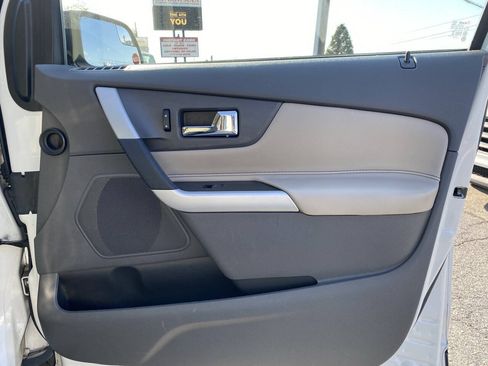 Used 2013 Ford Edge SE FWD image 16