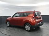 Certified 2021 Kia Soul LX image 3