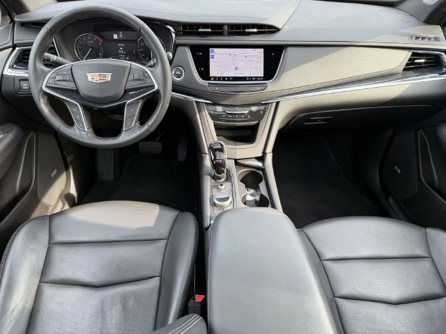 Certified 2024 Cadillac XT5 Premium Luxury AWD/4WD image 13