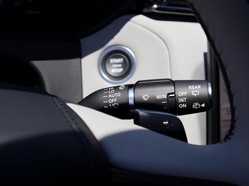 New 2026 Land Rover Range Rover Velar Dynamic SE image 34