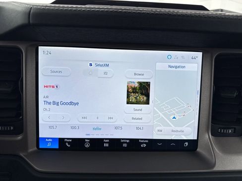 Used 2025 Ford Bronco Outer Banks w/ Sasquatch Package image 17