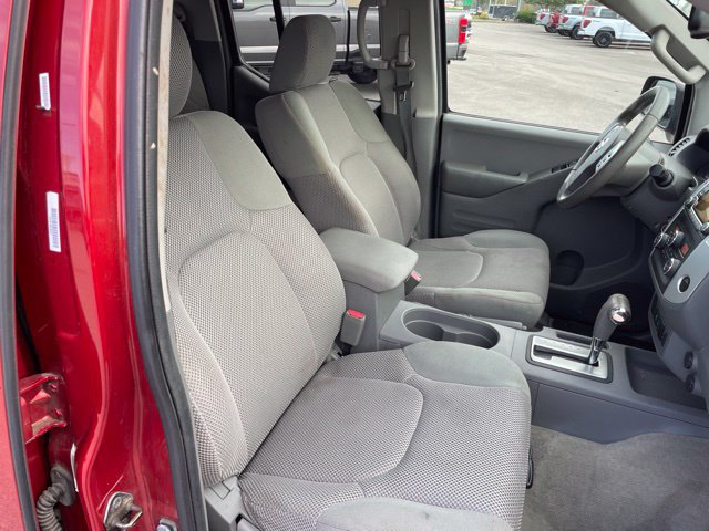 Used 2015 Nissan Frontier SV w/ SV Value Truck Package RWD image 37