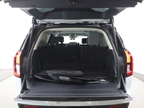 Used 2026 Ford Expedition Active image 18