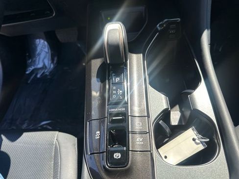 Used 2025 Toyota Crown Signia AWD/4WD image 22