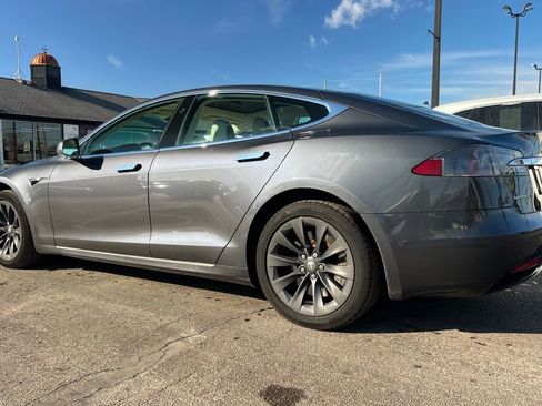 Used 2018 Tesla Model S 100D image 4