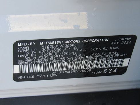 Used 2024 Mitsubishi Outlander ES image 13