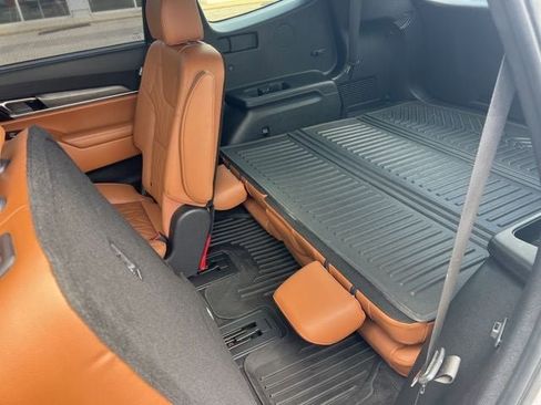 Used 2024 Kia Telluride EX X-Line AWD/4WD image 16