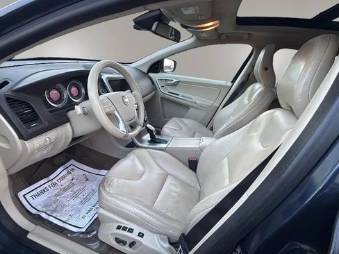 Used 2013 Volvo XC60 T6 image 9
