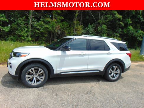 Used 2020 Ford Explorer Platinum w/ Premium Technology Package AWD/4WD image 2