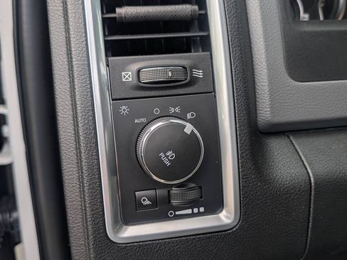Used 2018 RAM 1500 Big Horn AWD/4WD image 16