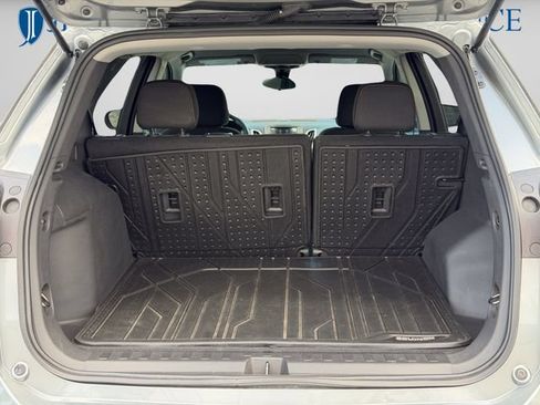 Used 2023 Chevrolet Equinox LT FWD image 14