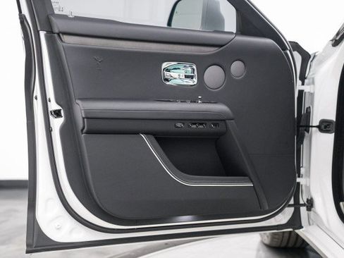 Used 2024 Rolls-Royce Ghost image 28