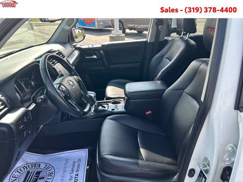 Certified 2023 Toyota 4Runner TRD Off-Road Premium w/ Moonroof Package AWD/4WD image 12