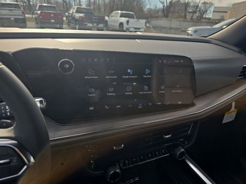 New 2026 Chevrolet Suburban LT image 31