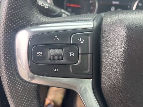 Used 2025 Chevrolet Blazer LT image 12