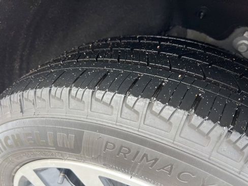 Certified 2025 Ford Explorer ST-Line image 29