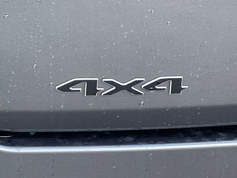 New 2026 Jeep Grand Wagoneer Limited AWD/4WD image 2