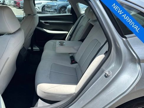 Used 2025 Hyundai Sonata SEL FWD image 17