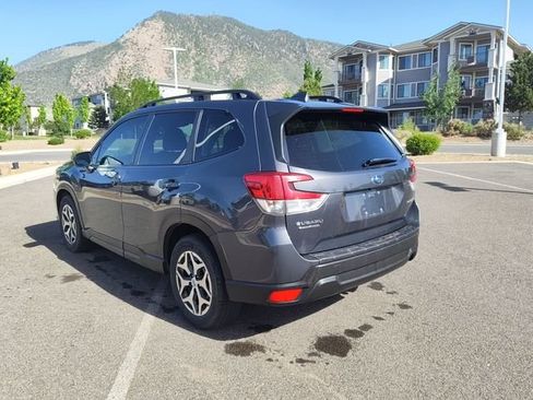 Used 2023 Subaru Forester Premium AWD/4WD image 5
