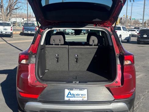 Used 2025 Chevrolet TrailBlazer LT image 16
