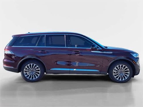 Used 2024 Lincoln Aviator AWD w/ Premium Package image 6