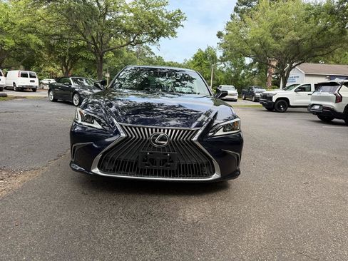 Used 2021 Lexus ES 350 w/ Premium Package FWD image 2