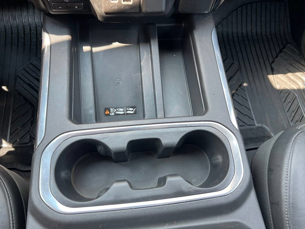 Used 2020 Chevrolet Silverado 1500 LTZ AWD/4WD image 35