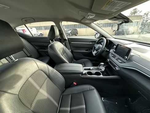 Used 2025 Nissan Altima 2.5 SR image 5