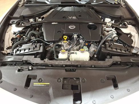 Used 2025 Nissan Z NISMO w/ Floor Mat Package image 27