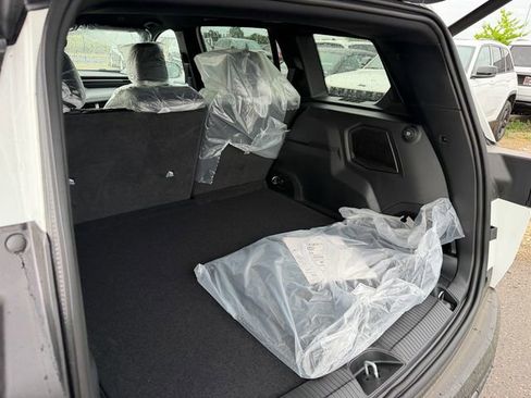 New 2026 Jeep Cherokee Limited image 25