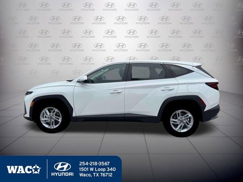 New 2026 Hyundai Tucson SE image 3