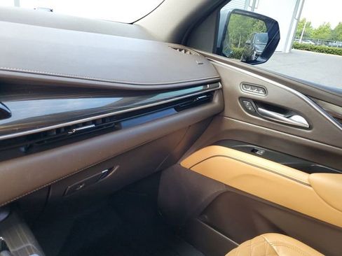 Used 2022 Cadillac Escalade Premium Luxury w/ LPO, Radiant Package AWD/4WD image 25