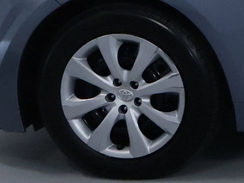 Used 2023 Toyota Corolla LE image 29
