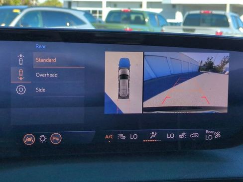 Used 2025 Buick Enclave Preferred image 21