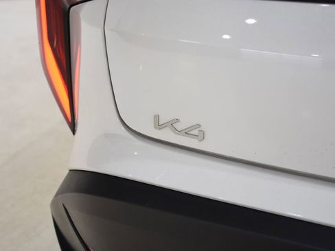 Used 2025 Kia K4 LXS image 28