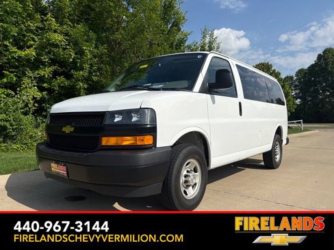 Used 2023 Chevrolet Express 3500 LS RWD image 1