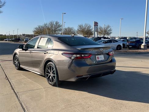 Certified 2023 Toyota Camry SE image 5